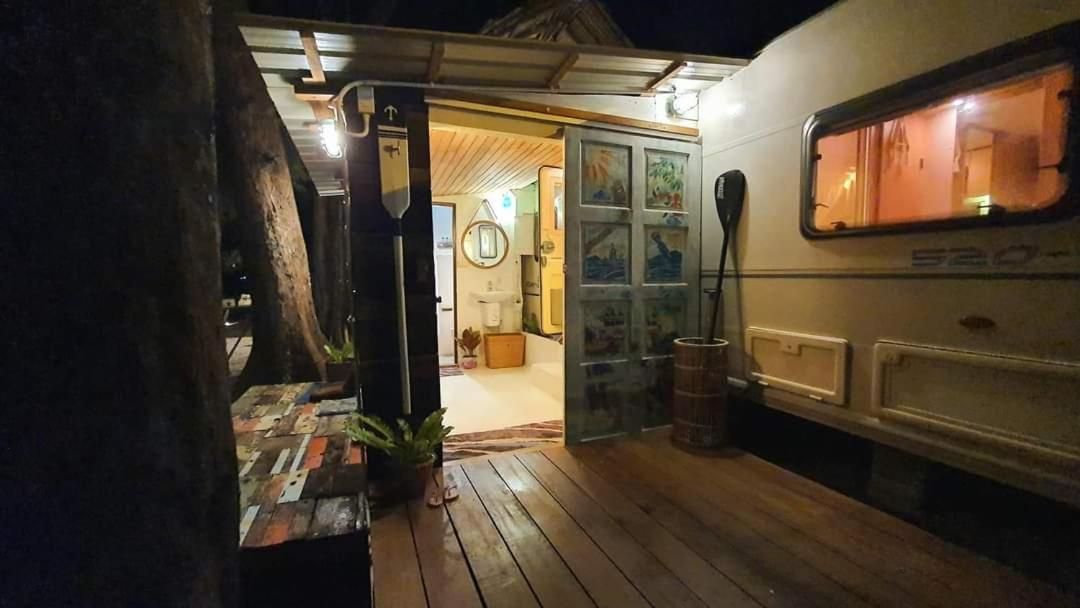צ'ומפון Maliblues Bed & Art Gallery מראה חיצוני תמונה
