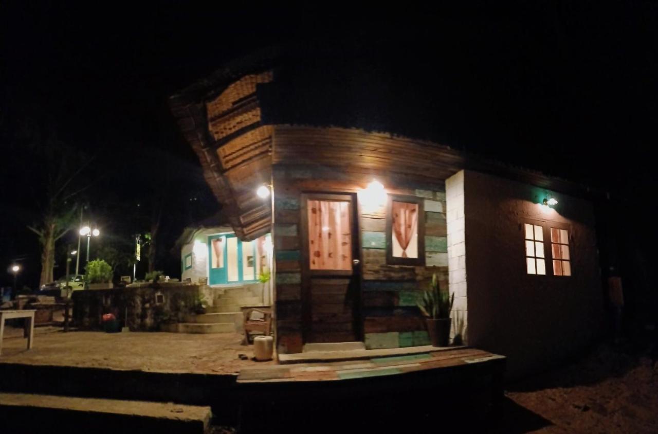 צ'ומפון Maliblues Bed & Art Gallery מראה חיצוני תמונה